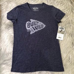 NWT Yeti T-shirt- Women Size Small